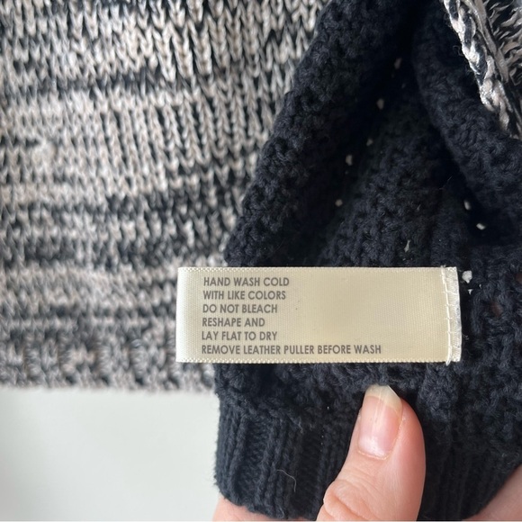 White + Warren asymmetric zip cardigan sweater women’s small luxury neutral - Picture 8 of 12